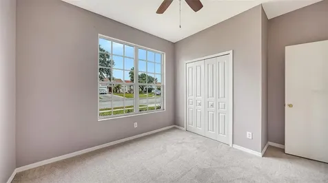 5513 47th Court E Bradenton FL 34203
