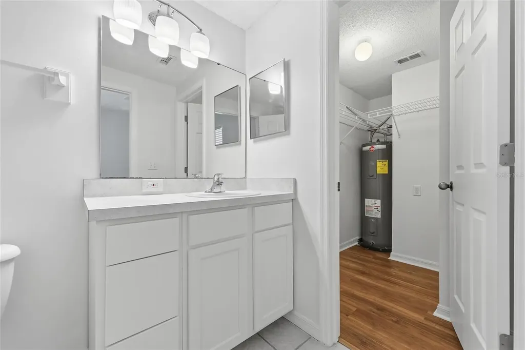 10000 SW 52nd Avenue Gainesville FL 32608