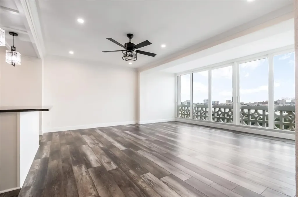 31 Island Way Clearwater Beach FL 33767