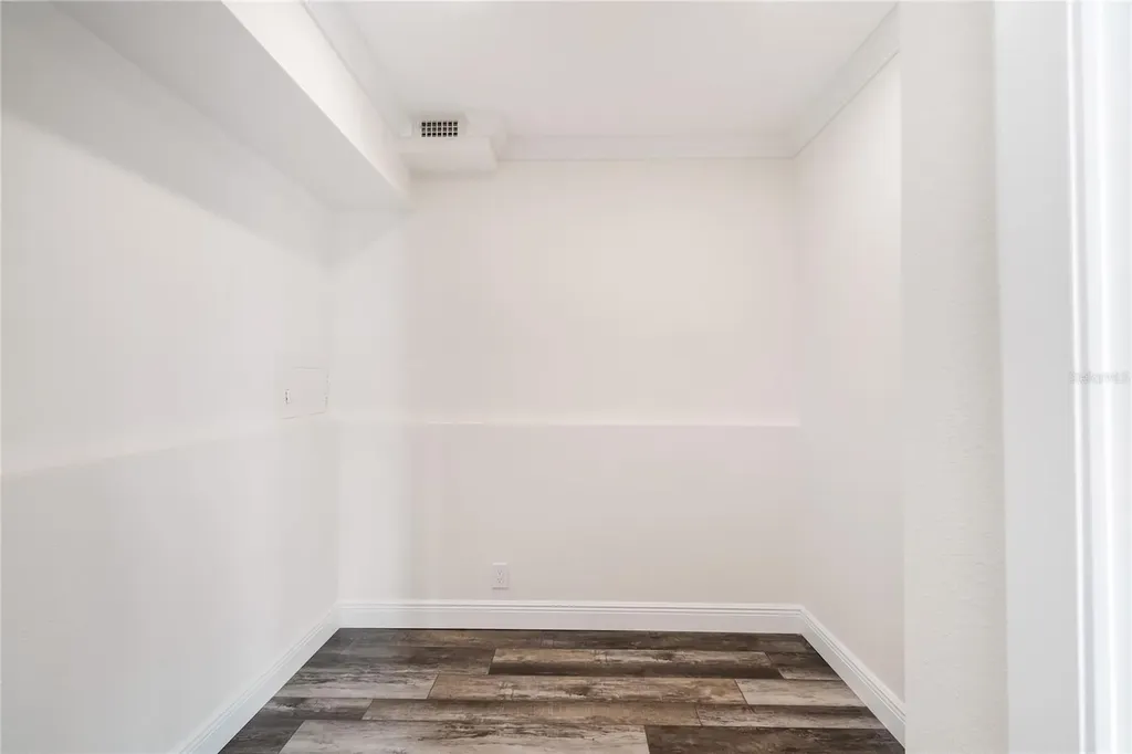 31 Island Way Clearwater Beach FL 33767