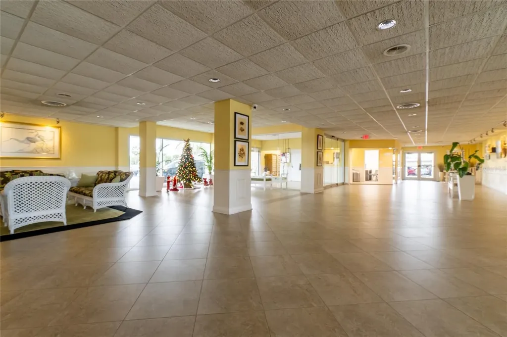 31 Island Way Clearwater Beach FL 33767