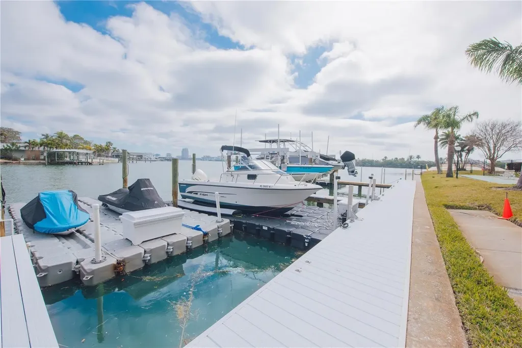 31 Island Way Clearwater Beach FL 33767