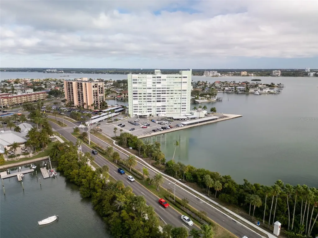 31 Island Way Clearwater Beach FL 33767