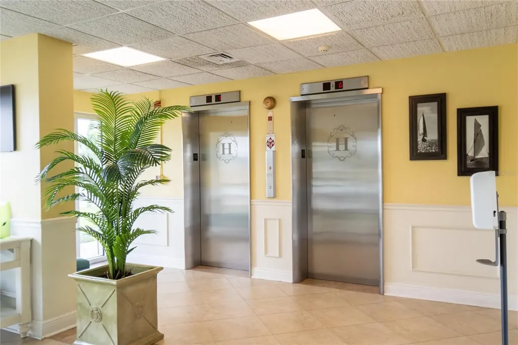 31 Island Way Clearwater Beach FL 33767