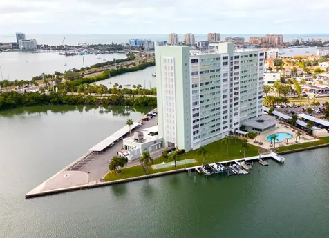 31 Island Way Clearwater Beach FL 33767
