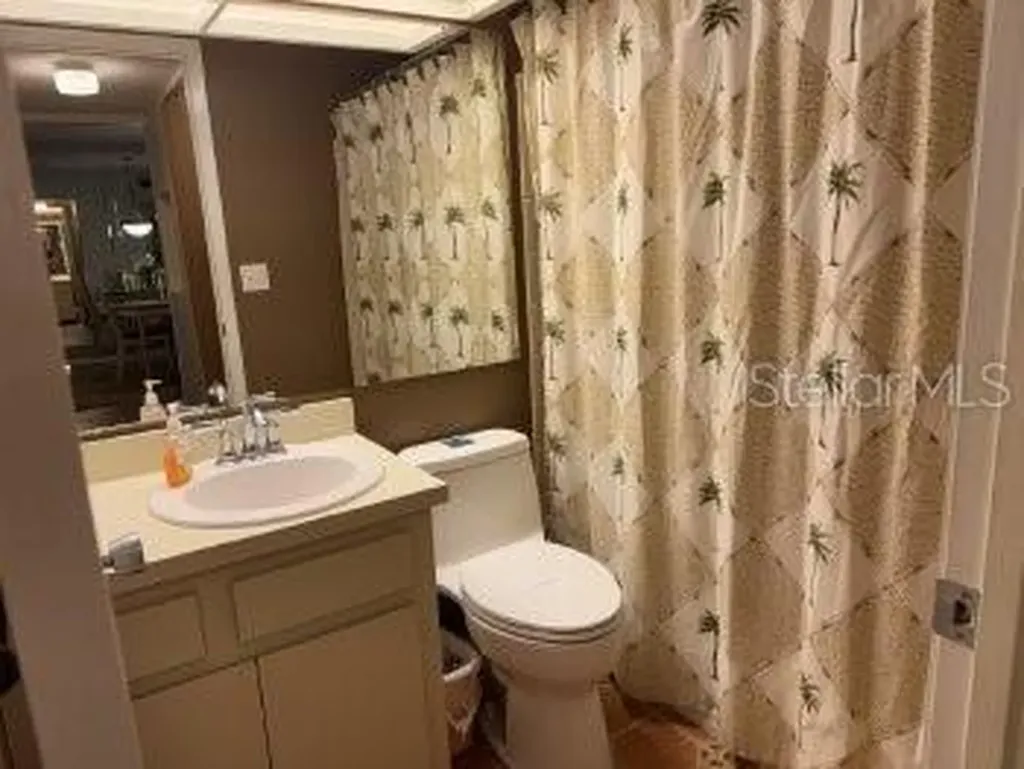 3124 Lake Bayshore Drive Bradenton FL 34205