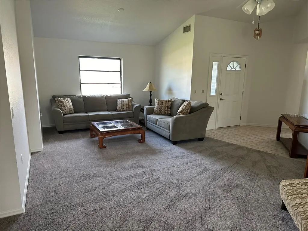 61 Mark Twain Lane Rotonda West FL 33947