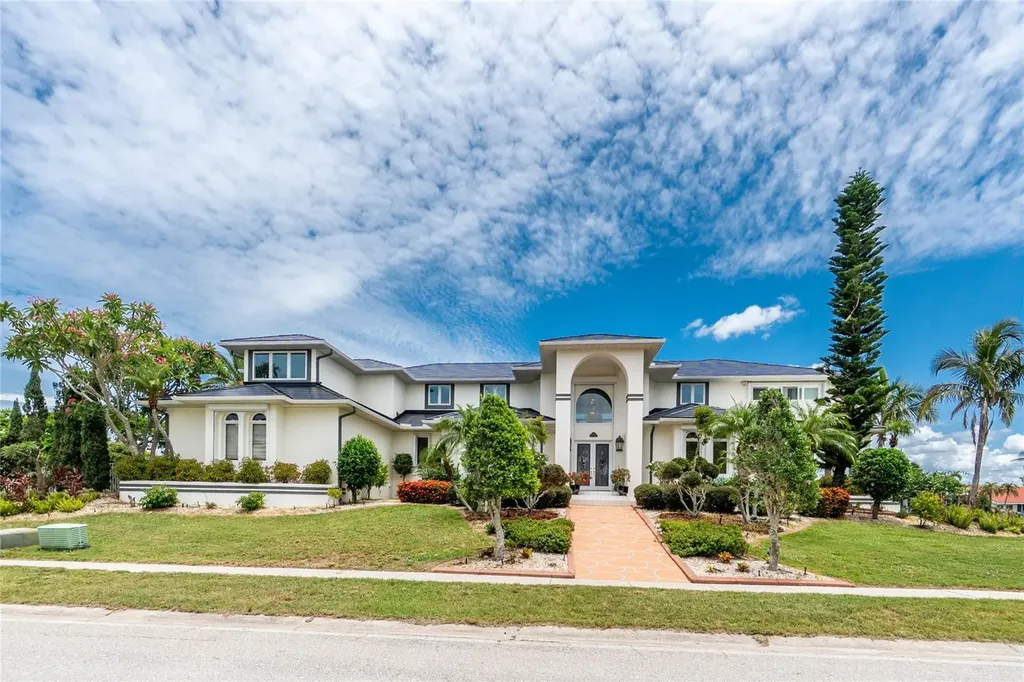 202 George Road SE Port Charlotte FL 33952