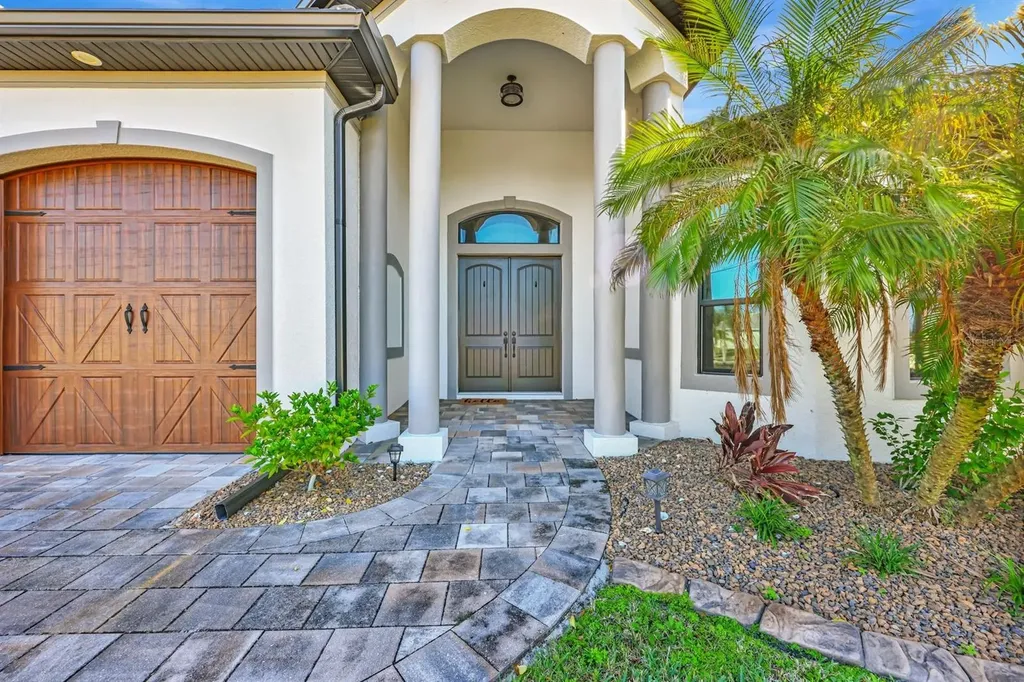 4107 SW 11th Avenue Cape Coral FL 33914