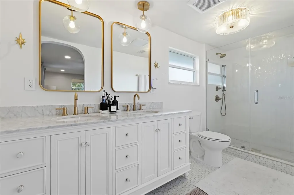 5510 Venetian Boulevard NE St Petersburg FL 33703