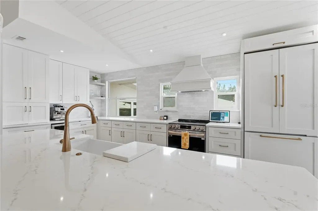 5510 Venetian Boulevard NE St Petersburg FL 33703