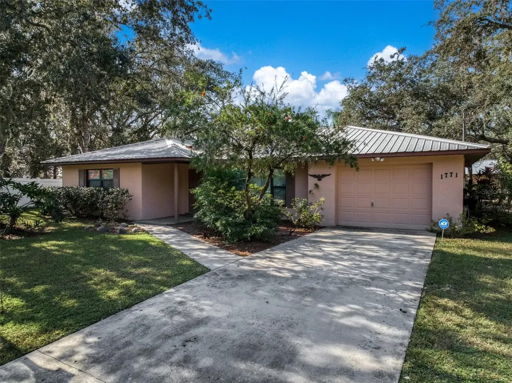1771 & 1783 N Torrington Road Avon Park FL 33825
