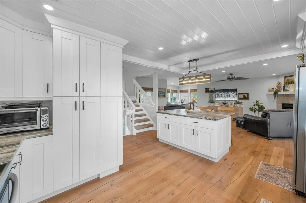 110 Carlyle Circle Palm Harbor FL 34683