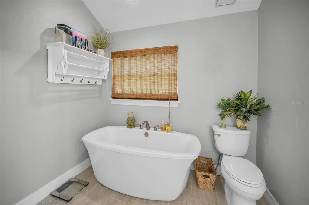 110 Carlyle Circle Palm Harbor FL 34683