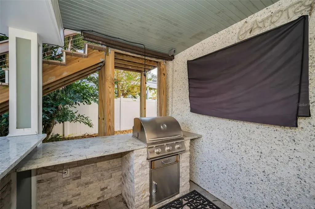 110 Carlyle Circle Palm Harbor FL 34683