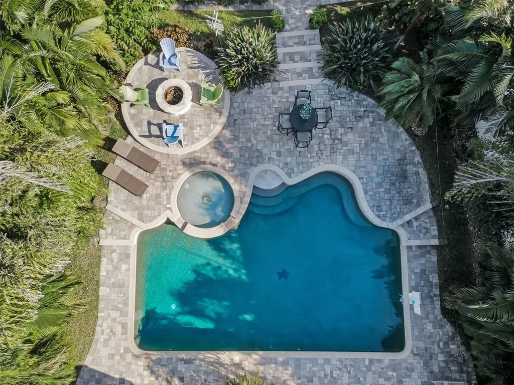 110 Carlyle Circle Palm Harbor FL 34683