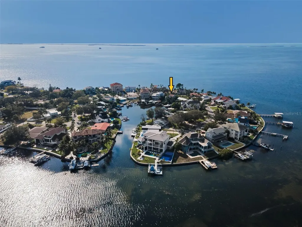 110 Carlyle Circle Palm Harbor FL 34683