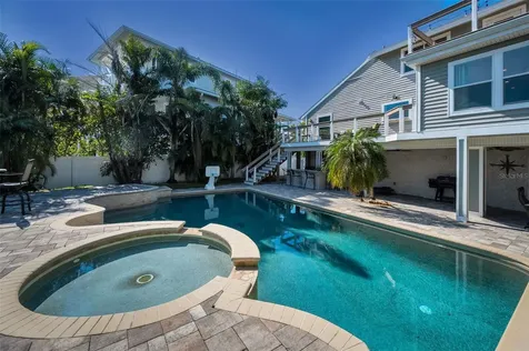 110 Carlyle Circle Palm Harbor FL 34683