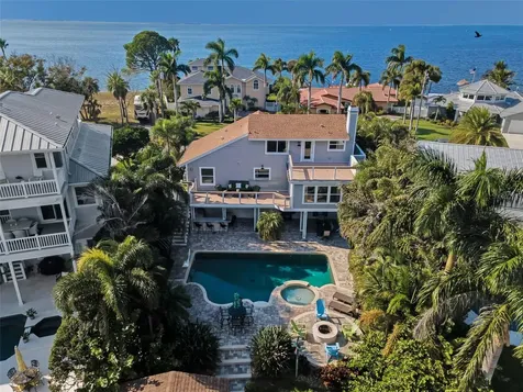 110 Carlyle Circle Palm Harbor FL 34683