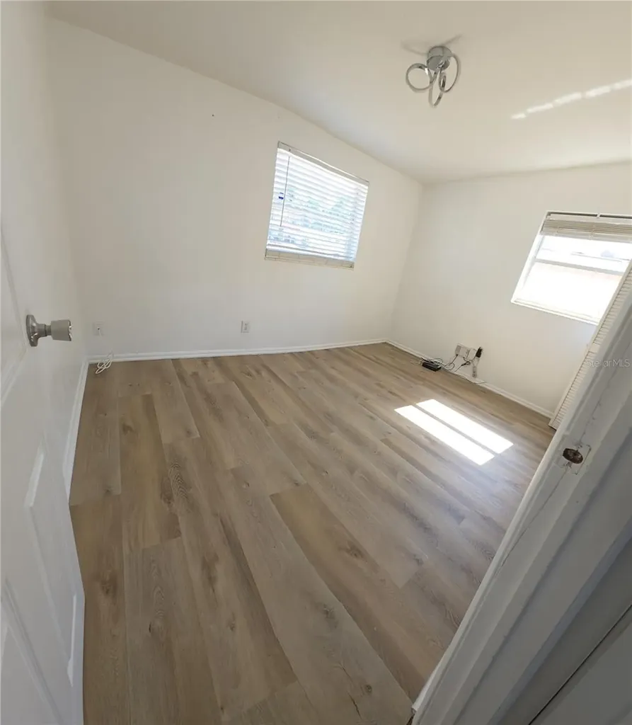 6813 Tuttle Street Tampa FL 33634