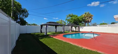 6813 Tuttle Street Tampa FL 33634