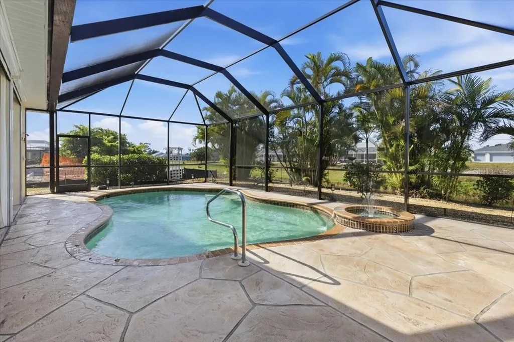 264 Mariner Lane Rotonda West FL 33947