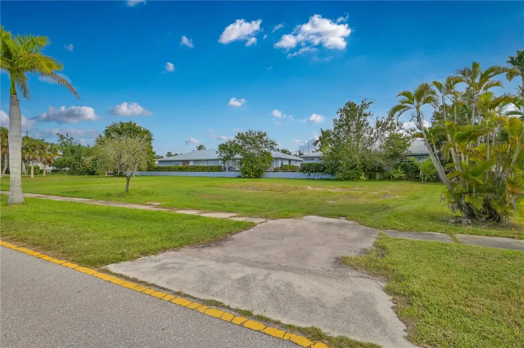 821 W Marion Avenue Punta Gorda FL 33950