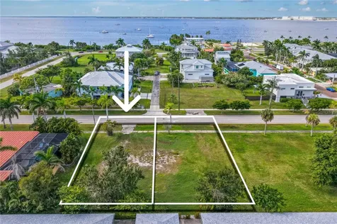 821 W Marion Avenue Punta Gorda FL 33950