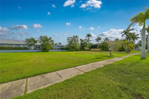 817 W Marion Avenue Punta Gorda FL 33950
