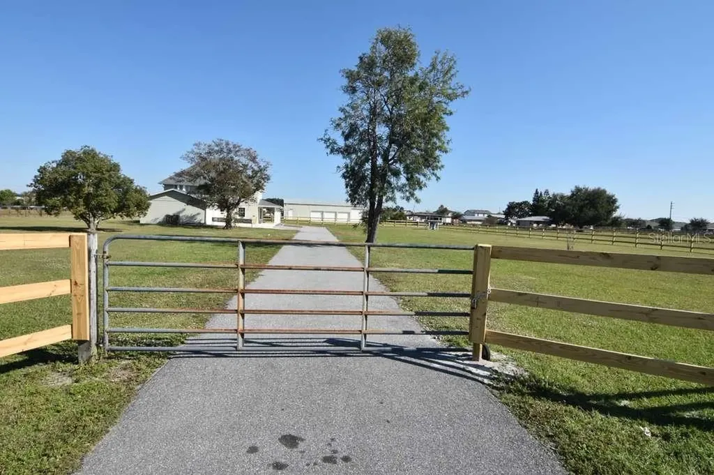 3233 Hickory Tree Road St Cloud FL 34772
