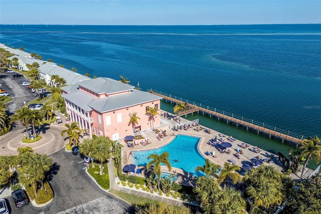 5176 Salmon Drive SE St Petersburg FL 33705