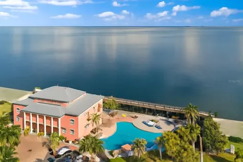 5176 Salmon Drive SE St Petersburg FL 33705