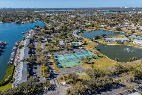 5176 Salmon Drive SE St Petersburg FL 33705