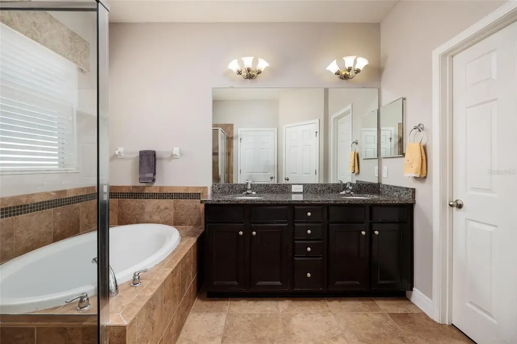 13607 Artesa Bell Drive Riverview FL 33579