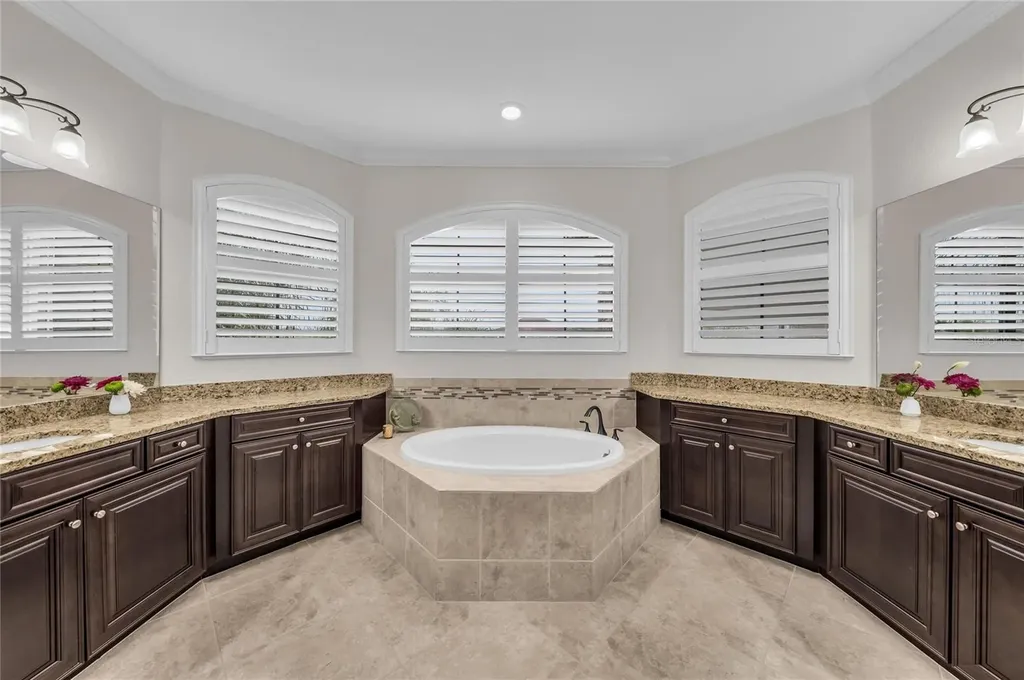 5626 Nectar Cove Bradenton FL 34211