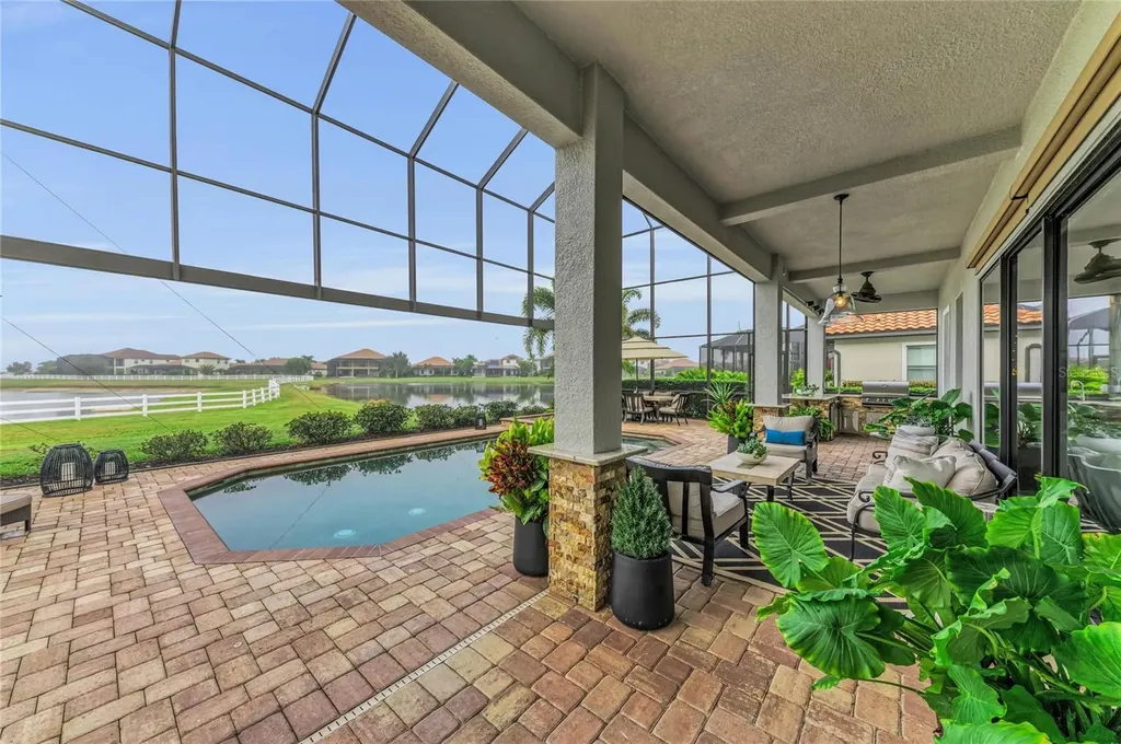 5626 Nectar Cove Bradenton FL 34211