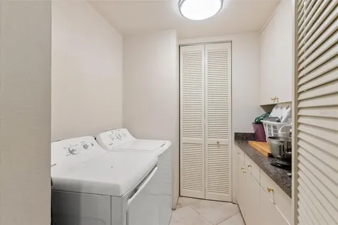 1560 Gulf Boulevard Clearwater Beach FL 33767