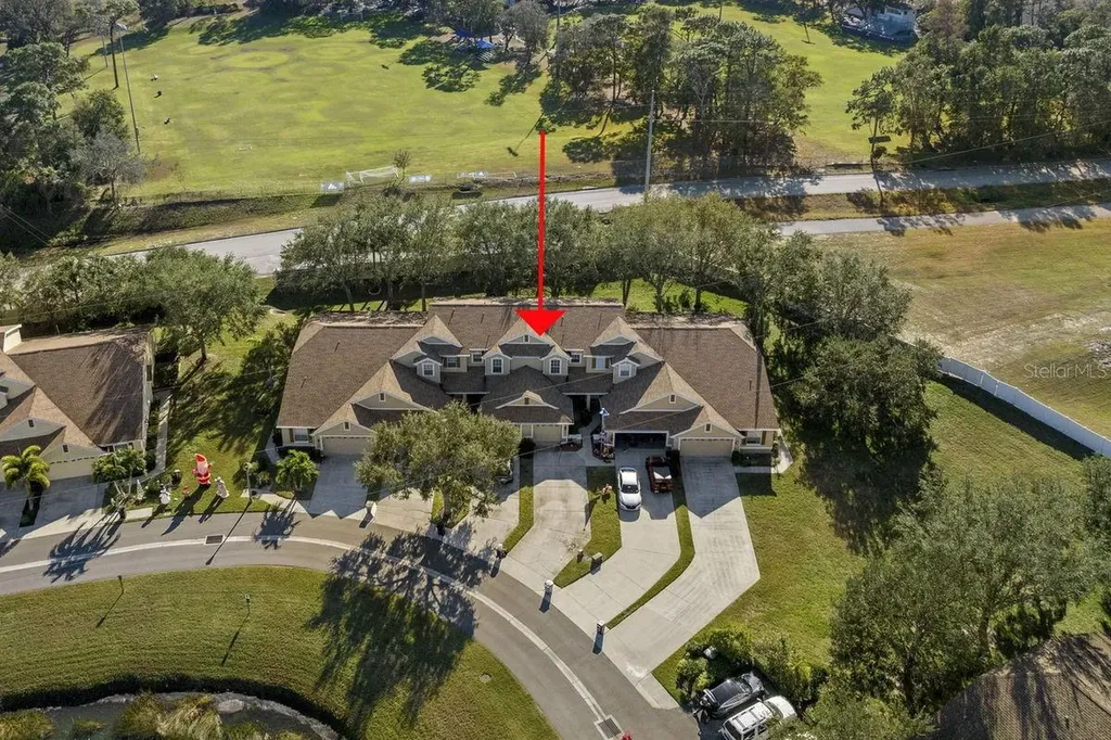 660 Spring Lake Circle Tarpon Springs FL 34688