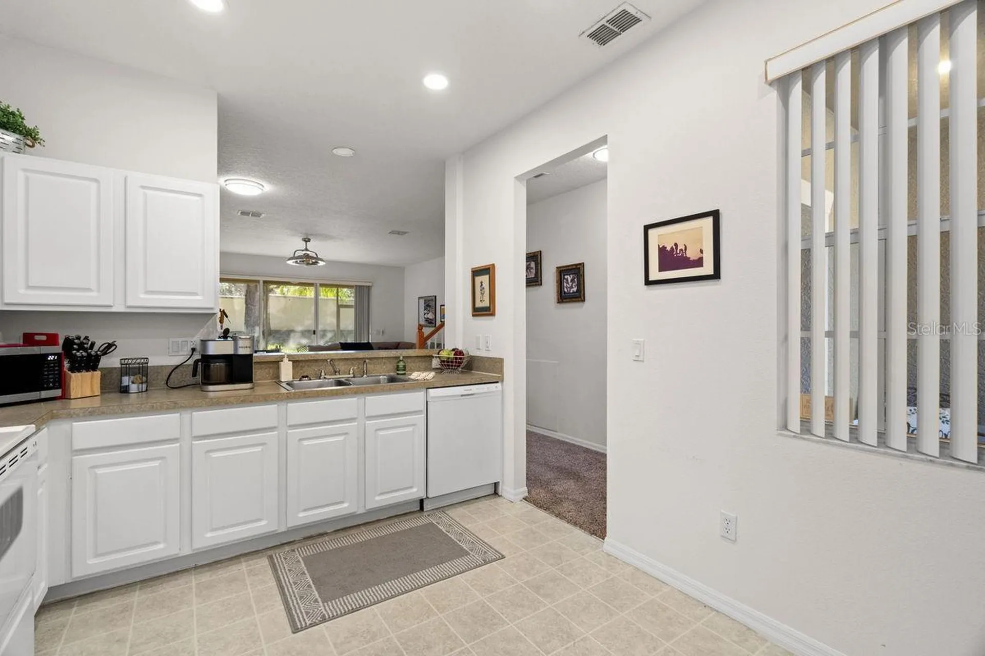 660 Spring Lake Circle Tarpon Springs FL 34688