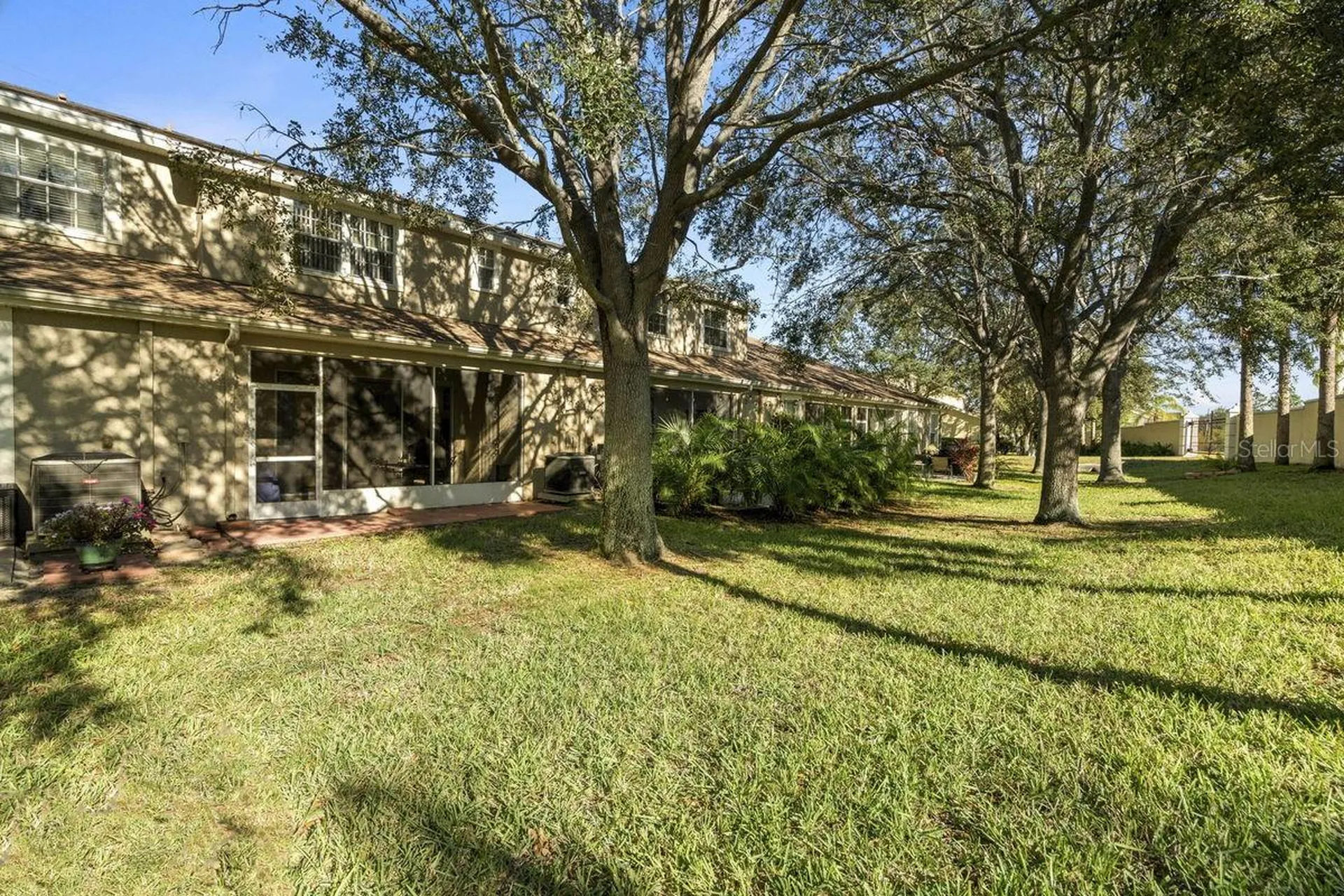 660 Spring Lake Circle Tarpon Springs FL 34688