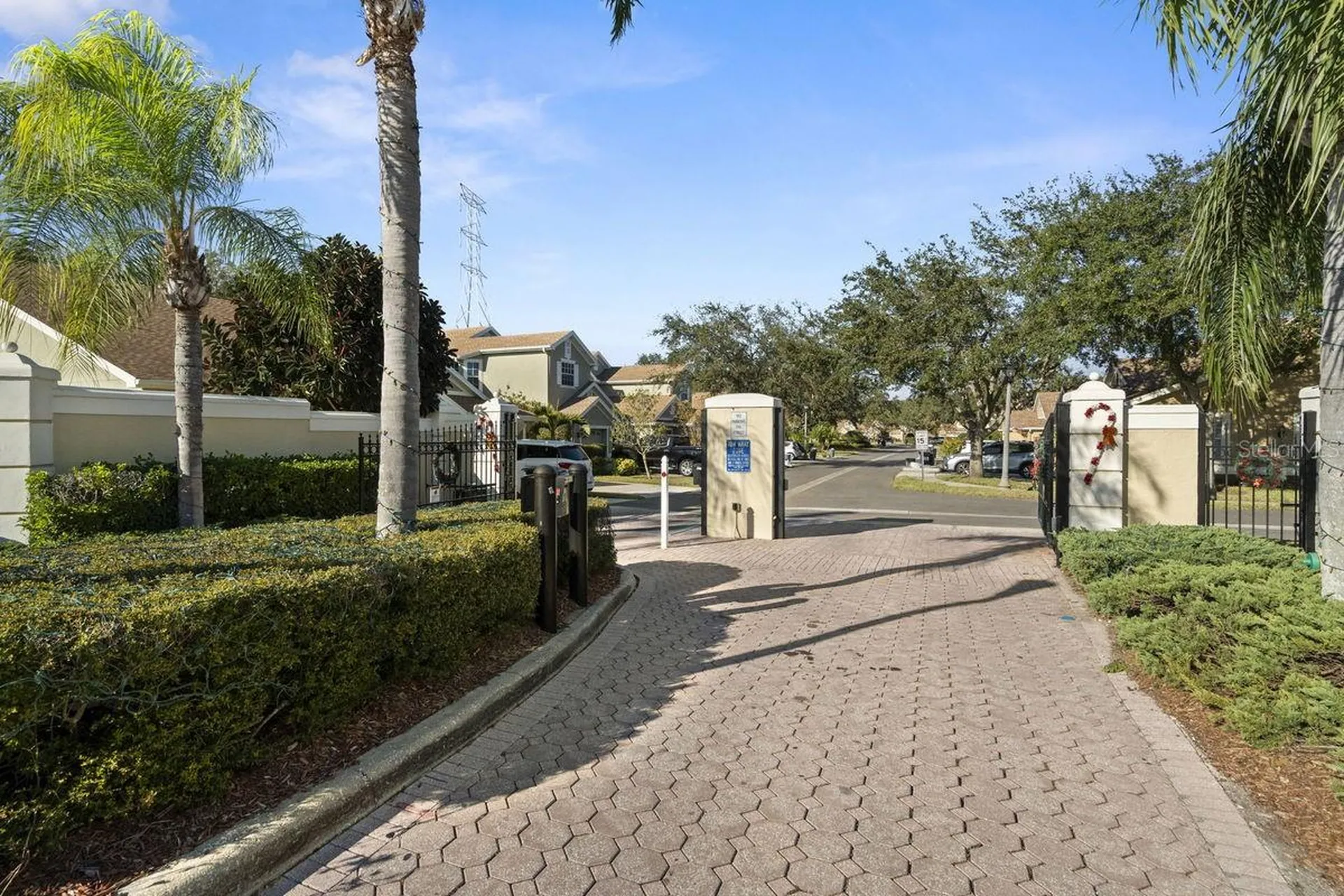 660 Spring Lake Circle Tarpon Springs FL 34688