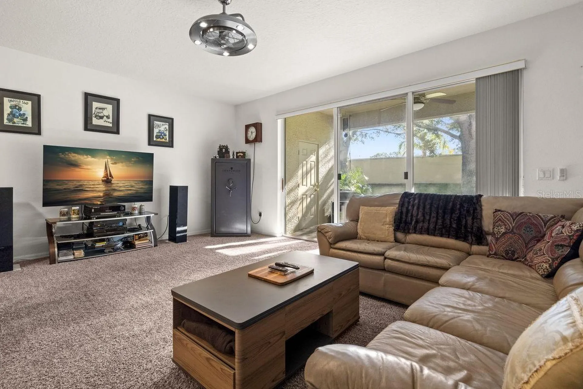 660 Spring Lake Circle Tarpon Springs FL 34688