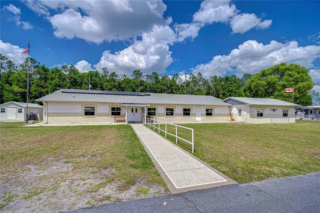 39524 Dundee Road Zephyrhills FL 33542