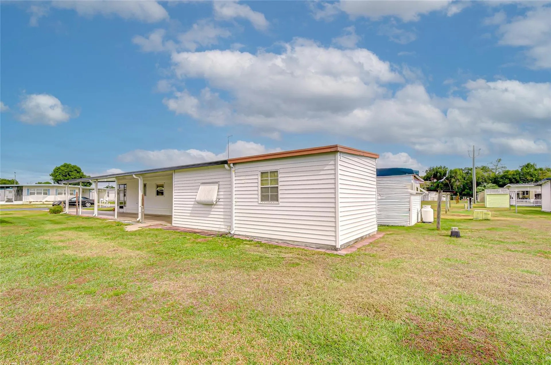 39524 Dundee Road Zephyrhills FL 33542