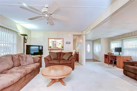 39524 Dundee Road Zephyrhills FL 33542