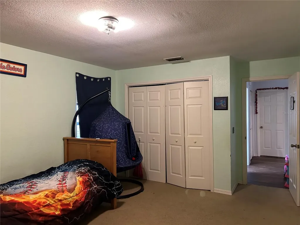 261 E Country Club Drive Williston FL 32696