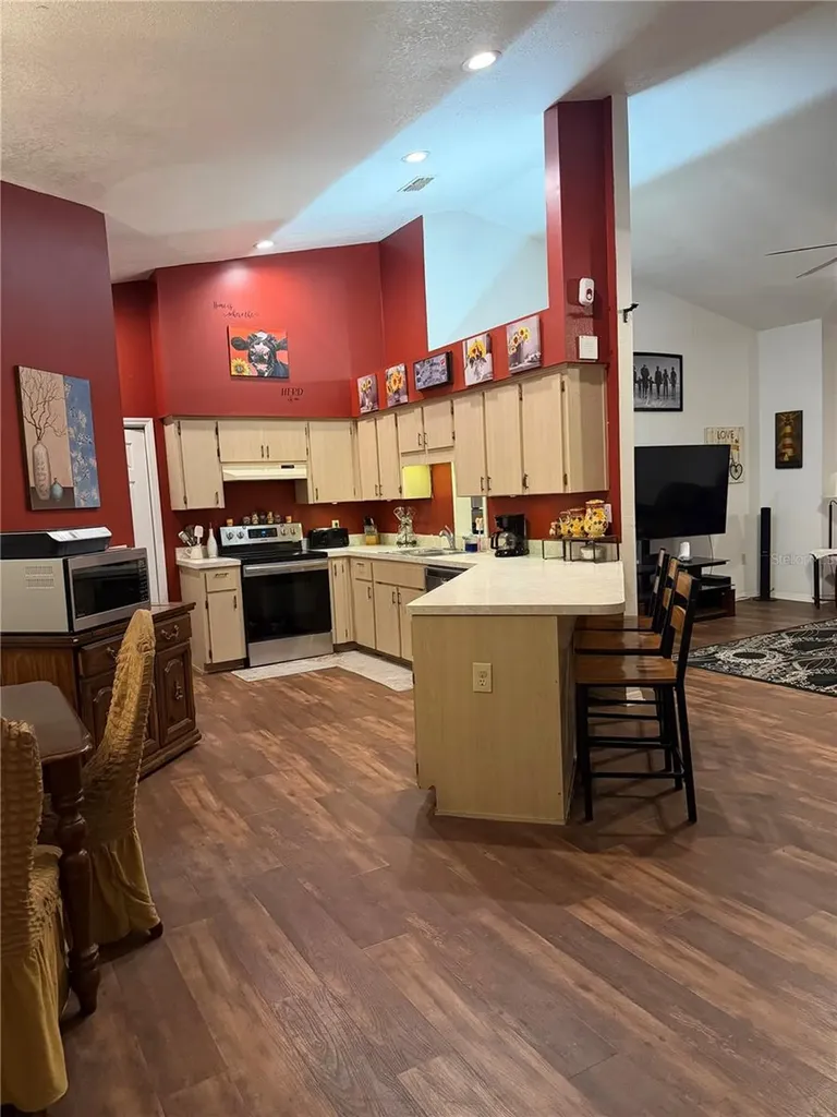 261 E Country Club Drive Williston FL 32696