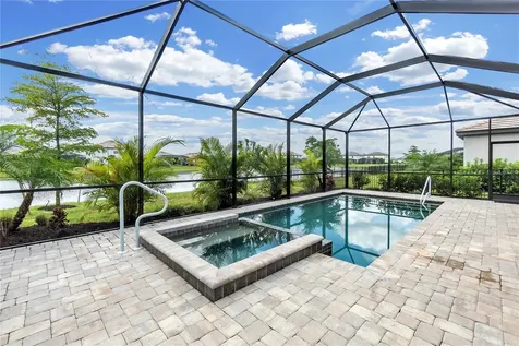 5239 Coral Reef Way Bradenton FL 34211