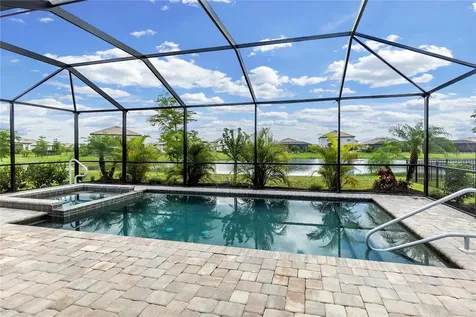 5239 Coral Reef Way Bradenton FL 34211