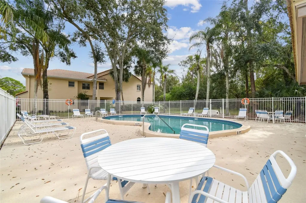 215 Clays Trail Oldsmar FL 34677